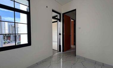 Siap Huni 2 Lantai Siap Huni Dengan Fasilitas Lengkap & Edukatif Di Kota Sawangan Depok.