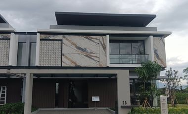 Rumah Mewah kamar Banyak bisa tambah Kolam Renang di Summarecon Bandung harga Paling Affordable dijual