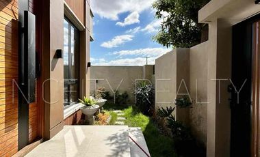 4 Bedrooms and 4 Bathrooms, BRAND NEW, HIGH-END, READY FOR OCCUPANCY HOUSE in Brgy. San Isidro, San Fernando Pampanga