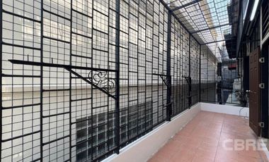 Townhouse in Soi Sunthon Phimon (Rong Mueang) (4807)