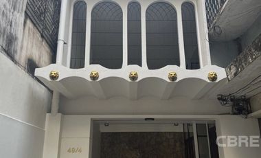 Townhouse in Soi Sunthon Phimon (Rong Mueang) (4807)