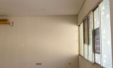 DISEWAKAN CEPAT RUMAH DI GOLF LAKE