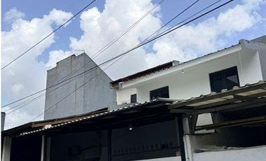 Strategis Jual Rumah 2Lt. Unfurnished di Perumahan Cengkareng Indah Akses ke Bandara Soekarno-Hatta, Dekat ke Mall Puri Indah, Central Park