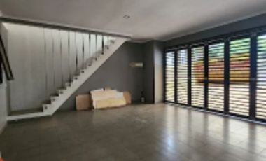 TURUN HARGA - Rumah siap huni sebrang Nava Park dengan private pool harga BU dikelilingi taman/jogging track