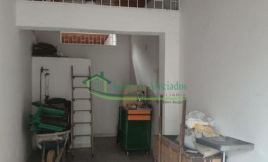 Vendemos casa en el barrio Sucre