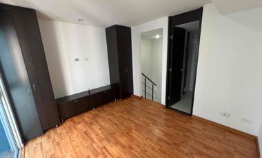 SE ARRIENDA APARTAESTUDIO DUPLEX EN EL NORTE