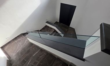 ESPECTACULAR CASA EN VENTA EN CARRETERA NACIONAL.