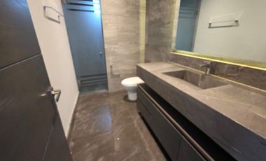 ESPECTACULAR CASA EN VENTA EN CARRETERA NACIONAL.