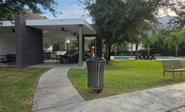 ESPECTACULAR CASA EN VENTA EN CARRETERA NACIONAL.