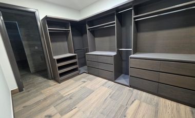 ESPECTACULAR CASA EN VENTA EN CARRETERA NACIONAL.