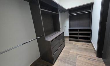 ESPECTACULAR CASA EN VENTA EN CARRETERA NACIONAL.