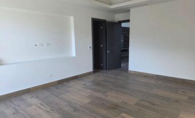 ESPECTACULAR CASA EN VENTA EN CARRETERA NACIONAL.