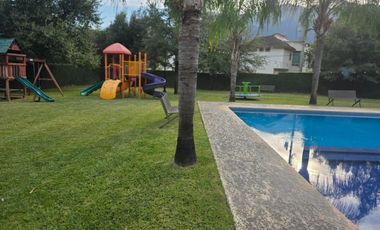 ESPECTACULAR CASA EN VENTA EN CARRETERA NACIONAL.