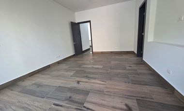 ESPECTACULAR CASA EN VENTA EN CARRETERA NACIONAL.