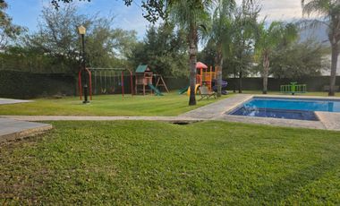 ESPECTACULAR CASA EN VENTA EN CARRETERA NACIONAL.