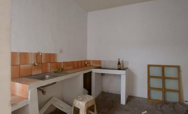 local comercial de arriendo alquiler renta en cuenca calle presidente córdoba a 4 cuadras del parque calderón