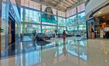 LOCAL COMERCIAL EN RENTA SECTOR  CENTRO COMERCIAL MEGAMALL BUCARAMANGA