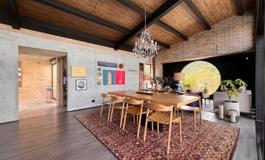 Casa Amoblada En Arriendo en Altos de Envigado, Antioquia