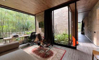 Casa Amoblada En Arriendo en Altos de Envigado, Antioquia