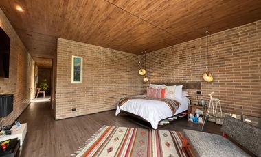 Casa Amoblada En Arriendo en Altos de Envigado, Antioquia