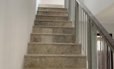 Dijual Rumah 3 Lantai di Harmony Golf PIK