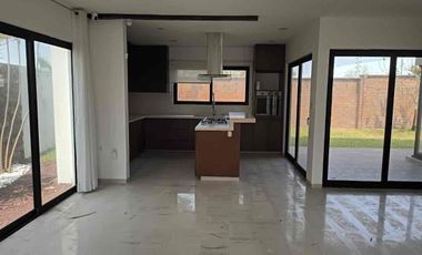 Casa en renta en Fracc. Punta Tiburon Alvarado Veracruz .