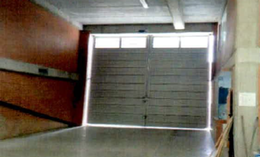 Bodega en OIKOS de Occidente – 792 m² con Renta Activa y Ascensor