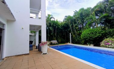Casa en venta en conjunto en Ricaurte - Cundinamarca