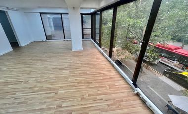 VENTA  Local Comercial/Oficina de 120 m2, Metro Los Leones