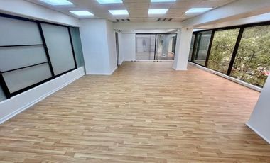 VENTA  Local Comercial/Oficina de 120 m2, Metro Los Leones