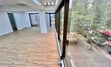 VENTA  Local Comercial/Oficina de 120 m2, Metro Los Leones