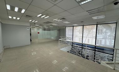 LOCAL COMERCIAL LIQUIDAMOS EN BELLAVISTA