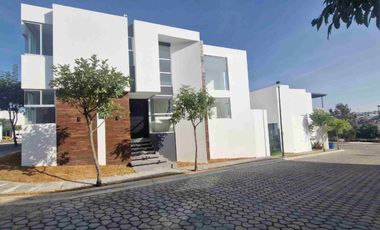 Renta de Casa Lomas de Angelopolis