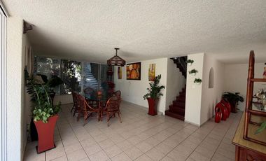 CASA EN RENTA | AMPLIA Y CON BUNGALOW INDEPENDIENTE 🏡✨