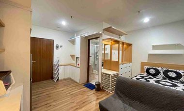 DISEWAKAN PERTAHUN APARTEMEN STUDIO