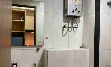 DISEWAKAN PERTAHUN APARTEMEN STUDIO