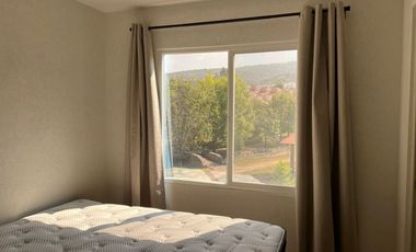 Renta este increíble departamento amueblado en uno de los fracc. privados con mejores amenidades. Disfruta de la tranquilidad, amplias áreas verdes