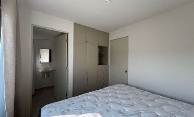 Renta este increíble departamento amueblado en uno de los fracc. privados con mejores amenidades. Disfruta de la tranquilidad, amplias áreas verdes