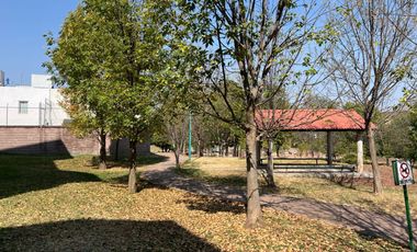 Renta este increíble departamento amueblado en uno de los fracc. privados con mejores amenidades. Disfruta de la tranquilidad, amplias áreas verdes