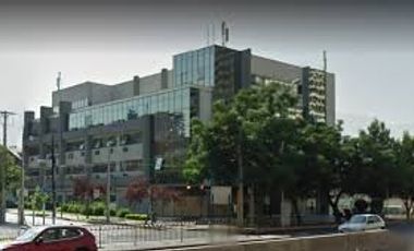 ARRIENDO OFICINA 28M2, DOS PRIVADOS ,ESTACIONAMIENTO, EN LAS CONDES METRO MANQUEHUE