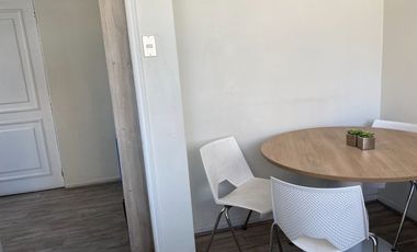 ARRIENDO OFICINA 28M2, DOS PRIVADOS ,ESTACIONAMIENTO, EN LAS CONDES METRO MANQUEHUE