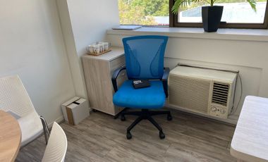 ARRIENDO OFICINA 28M2, DOS PRIVADOS ,ESTACIONAMIENTO, EN LAS CONDES METRO MANQUEHUE