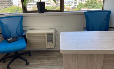 ARRIENDO OFICINA 28M2, DOS PRIVADOS ,ESTACIONAMIENTO, EN LAS CONDES METRO MANQUEHUE