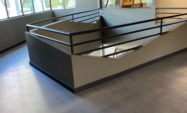 ARRIENDO OFICINA 28M2, DOS PRIVADOS ,ESTACIONAMIENTO, EN LAS CONDES METRO MANQUEHUE