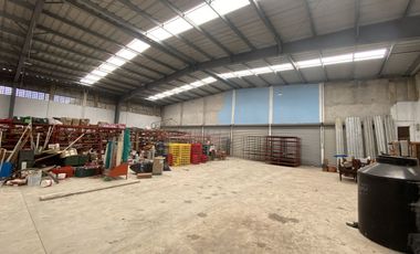 Bodega comercial en renta en Mérida a un costado de avenida principal