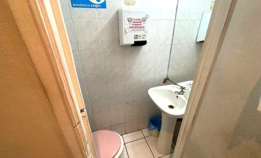 VENTA Local Comercial de 76 m2, Av. Providencia, Parque Balmaceda