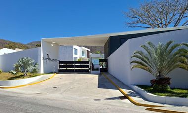 SE VENDE CASA EN FRACCIONAMIENTO RIO BLANCO