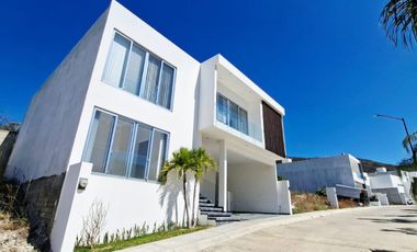 SE VENDE CASA EN FRACCIONAMIENTO RIO BLANCO