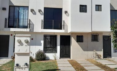 CASA EN RENTA MARBELLA RESIDENCIAL ZONA SUR LEON, GTO CON HABITACIÓN EN PLANTA BAJA