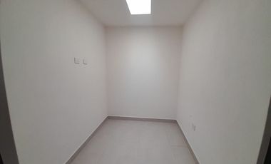 CASA EN RENTA MARBELLA RESIDENCIAL ZONA SUR LEON, GTO CON HABITACIÓN EN PLANTA BAJA